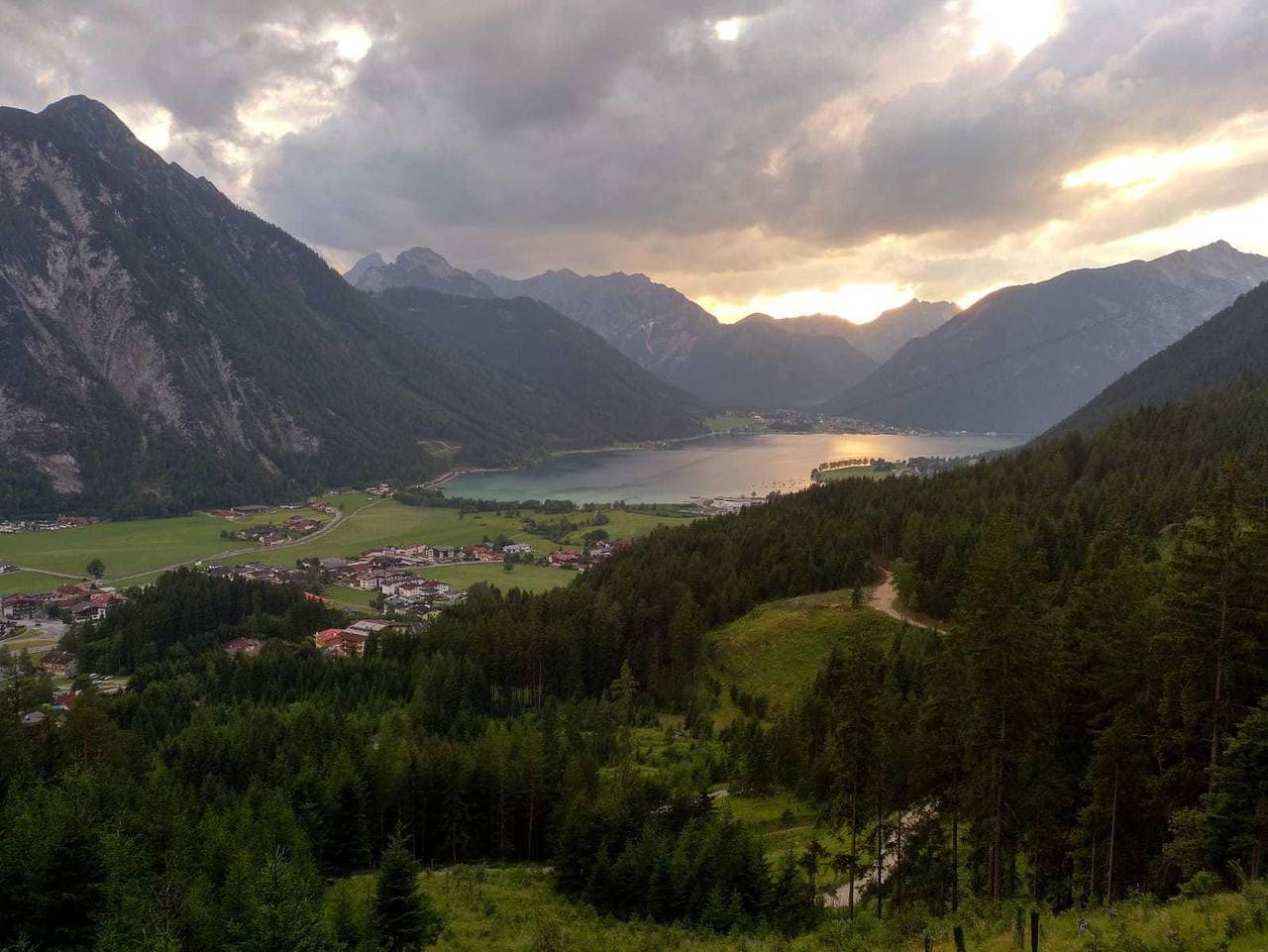 Geheel vakantieappartement, 3-Zimmer-Appartement in Maurach, Eben am Achensee