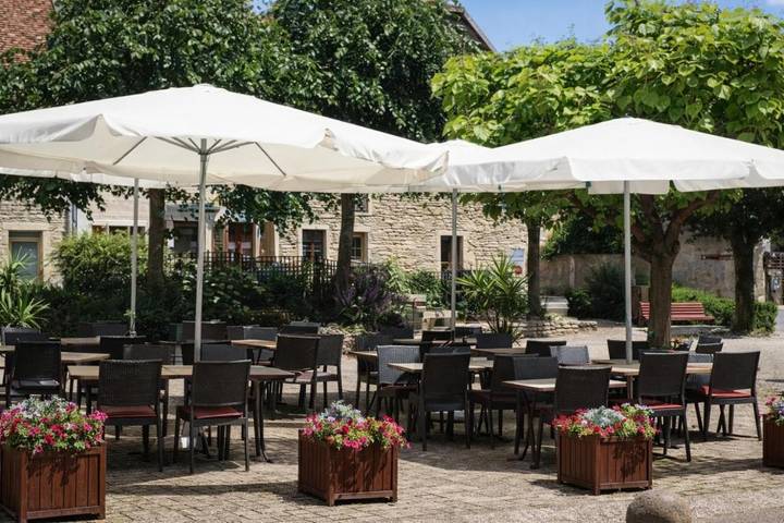 Hôtel pour 2 personnes, avec terrasse à Bèze (homonymie) - 4