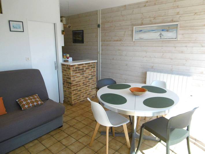 Ganze Wohnung, Studiokabine 50m Strand, Garten, Haustiere erlaubt, Parkplatz in Côte des Mégalithes