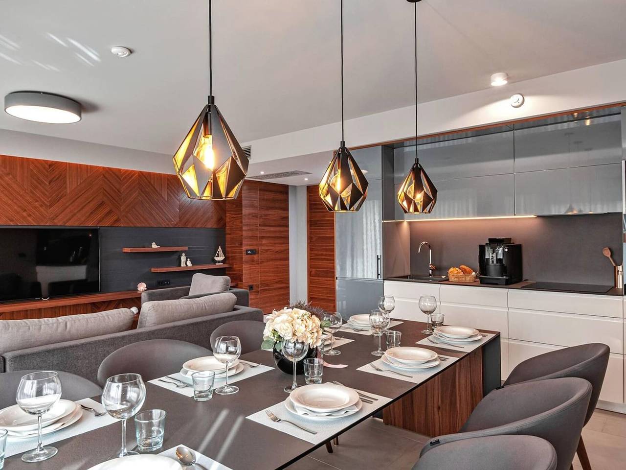 Bo med takterrasse med spa og treningsstudio in Promajna, Makarska Riviera