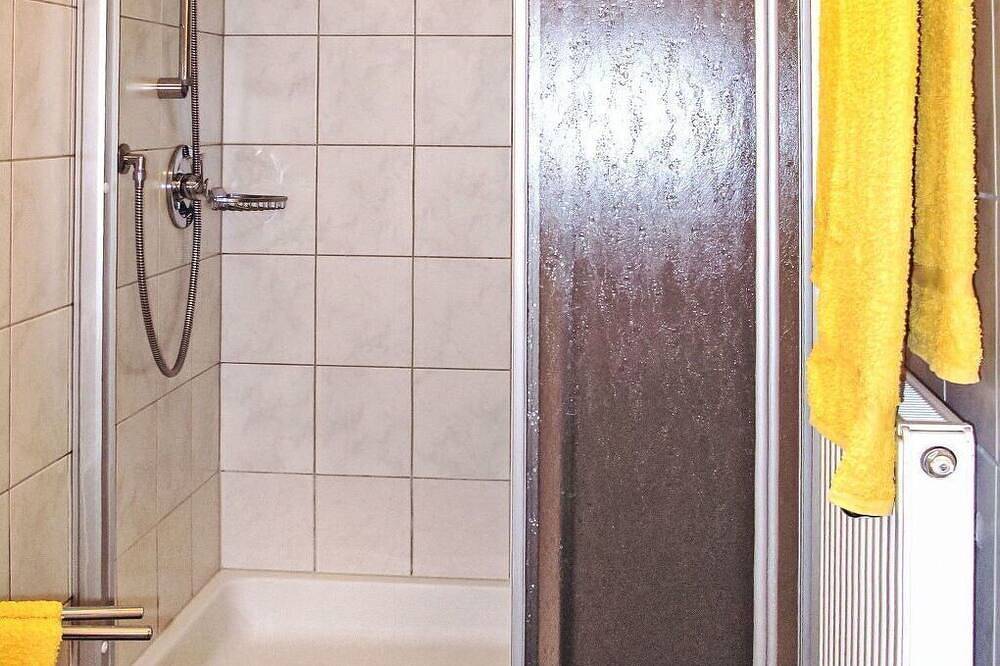 Ganze Wohnung, Angenehme Wohnung für 4 Personen mit W-Lan, Tv, Terrasse und Haustiere erlaubt in Glockturmkamm, Fendels