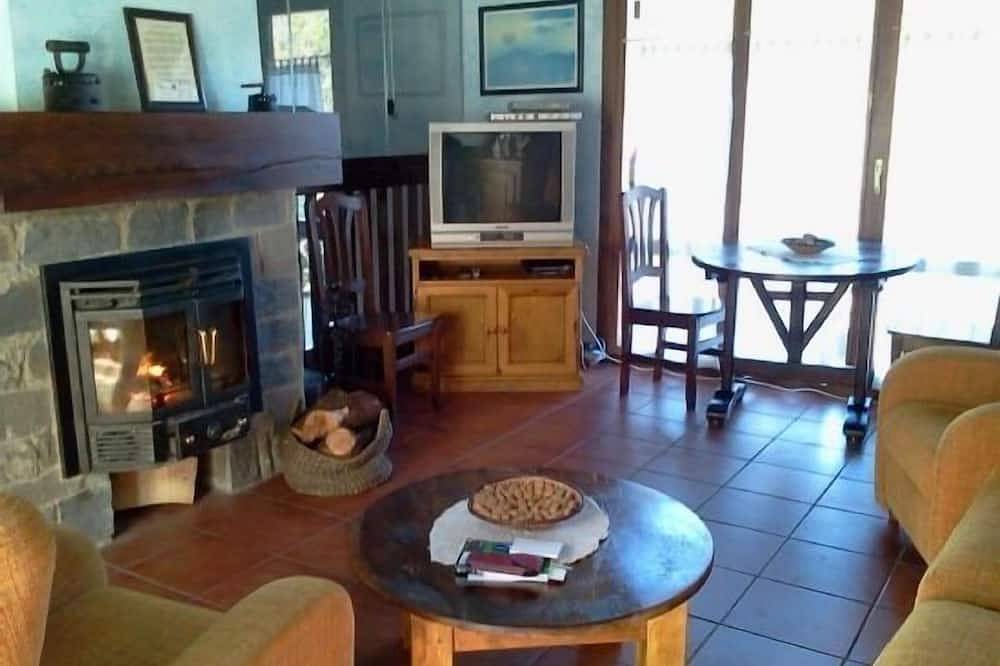 Casa Rural Artena para 7 personas in Jaca, Pirineos