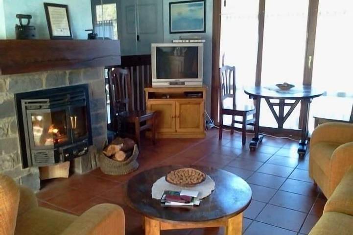 Casa Rural Artena para 7 personas in Jaca, Pirineo Aragonés