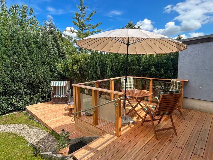 Ferienwohnung für 3 Personen, mit Terrasse und Garten in Stralsund - 2