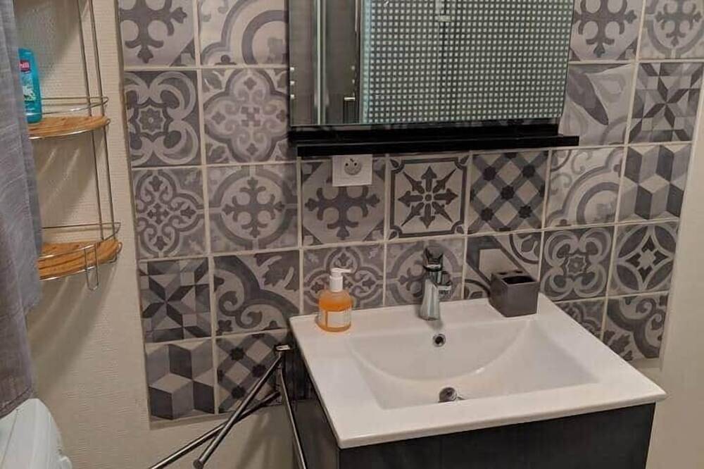 Appartement entier, Appartement avec cour privative au centre de Blois in Blois, Région de Blois