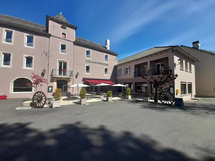 Hôtel pour 2 personnes, avec jardin et vue, animaux acceptés à Saint-Léons