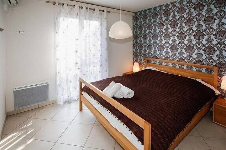 Appartement entier, Appartement à louer à 50m de la plage à Juan-les-Pins in Antibes, Côte méditerranéenne (France)