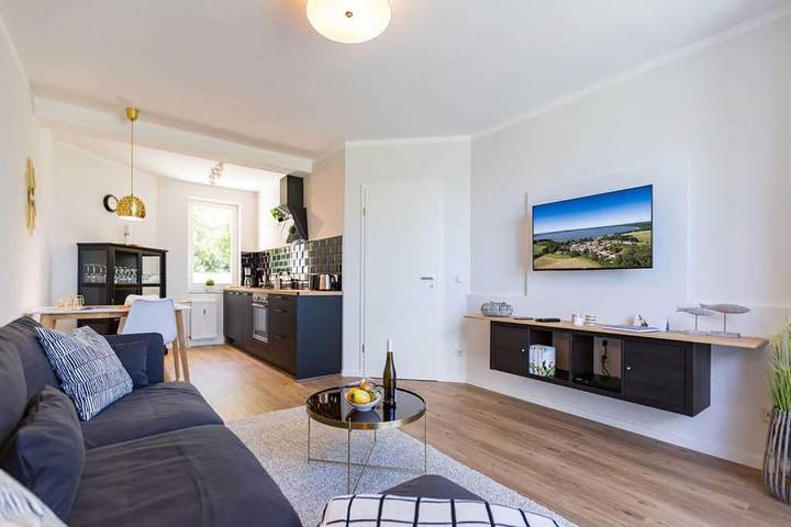 Holiday apartment for 2 people, with lake view and terrace - 1