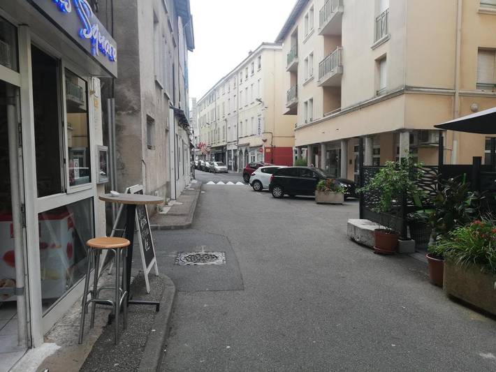 Gîte pour 2 personnes, avec terrasse à Sainte-Colombe (Rhône)