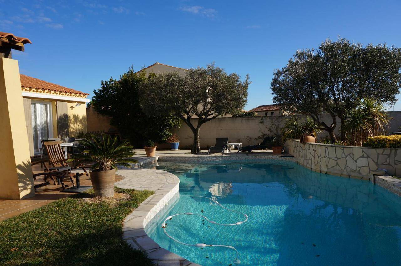 Double Room with Garden View in Sausset-les-Pins, Côte méditerranéenne (France)