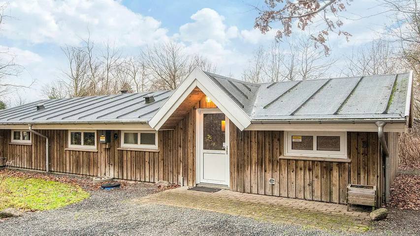 Ferienhaus für 7 Personen, mit Whirlpool und Terrasse sowie Sauna in Kvie Sø