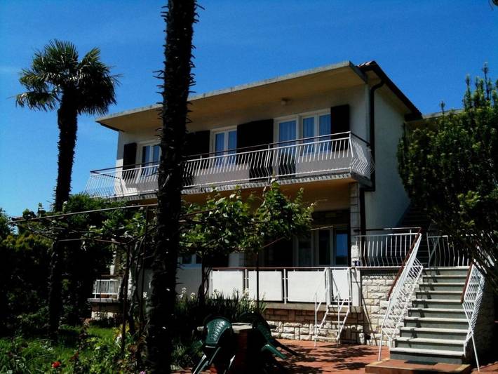 B&b per 4 persone, con Balcone e Terrazza nonché Giardino e Panorama ad Umago