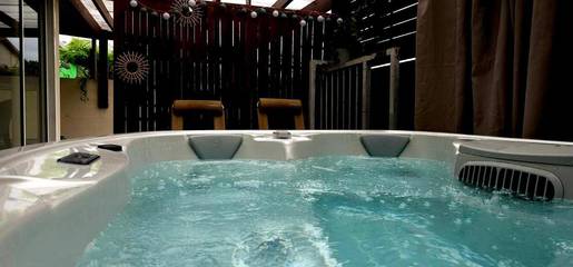 Gîte pour 4 personnes, avec terrasse et jacuzzi à La Plaine-des-Palmistes