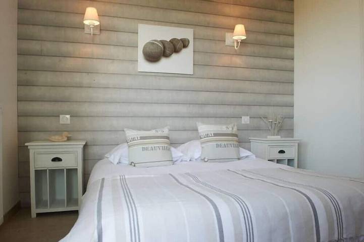 Location de vacances pour 10 personnes, avec jacuzzi ainsi que terrasse et jardin à Brignogan-Plages - 3