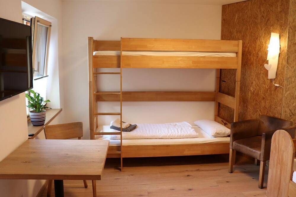 Apartamento entero, Ferienwohnung Zwirn - Hotel 11 Eulen Uelzen in Uelzen, Distrito de Uelzen