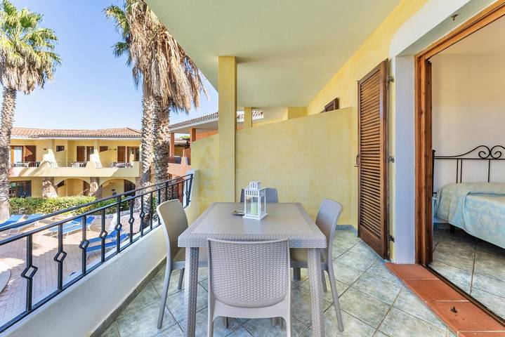 Apartment for 4 people, with balcony/terrace and pool in Palau (Sardinia)