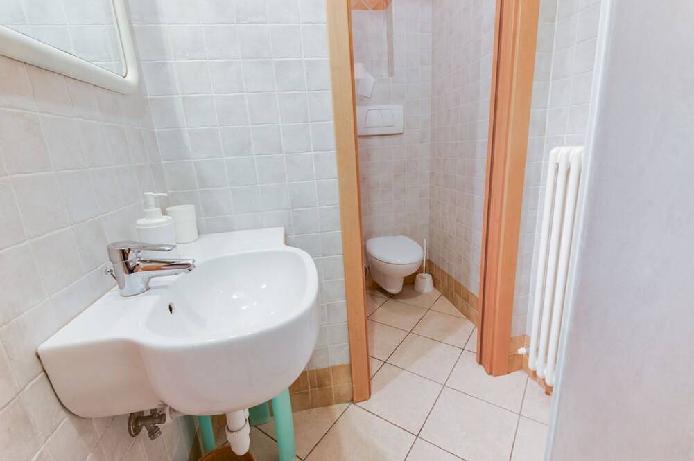 Entire apartment, Studio Mazzini is a comfortable studio apartment on the second floor, a single room partially divided between a living area with an equipped kitchenette and a sleeping area with a double bed.The bathroom has a toilet, sink, and shower.The kitchen is full in Forlì, Forlì-Cesena Province