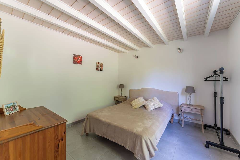 Chalet bois , au coeur du bassin d'Arcachon, à Biganos. in Biganos, Région d'Arcachon