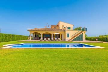 Villa in Sa Pobla, Mallorca Norden für 8 