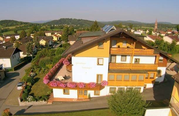 Gästehaus Steininger - Einzimmerstudio ohne Balkon, Raumhöhe nur 2 m, kostenfreies Wlan in Zwiesel, Šumava Mountains