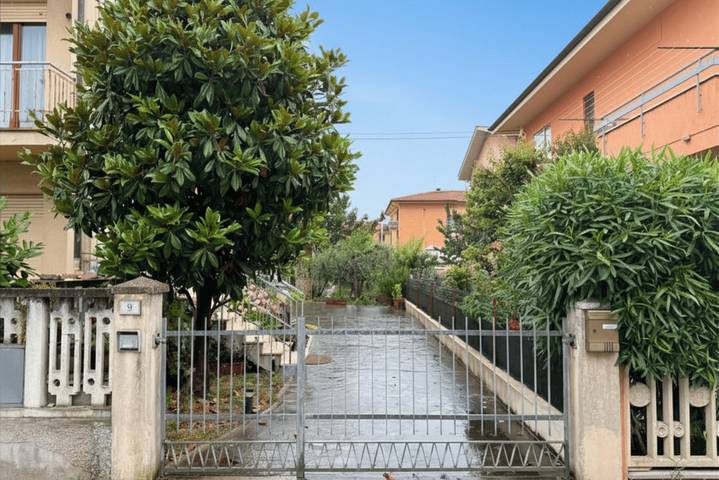 Entire apartment, Se274 – Marotta, spacious four-room apartment with parking space in Marotta, Mondolfo Region