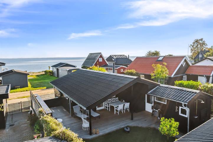 Ferienhaus für 6 Personen, mit Terrasse und Garten sowie Sauna in Bjert