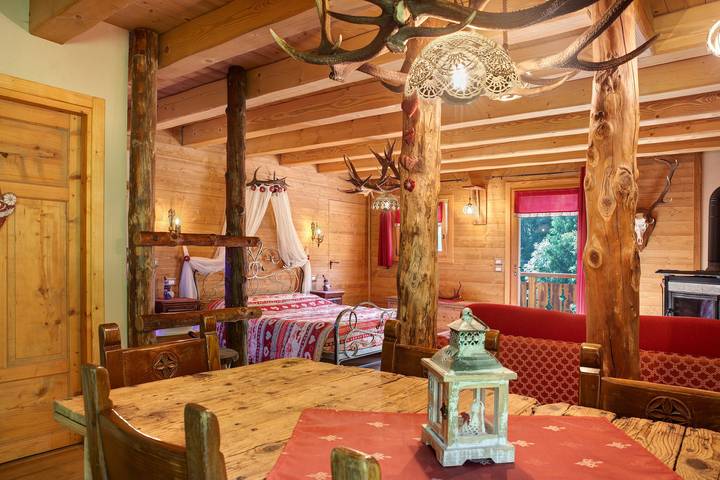 Chalet 'dei Cervi' mit Bergblick, privatem Garten und Balkon in Monno, Veltlin