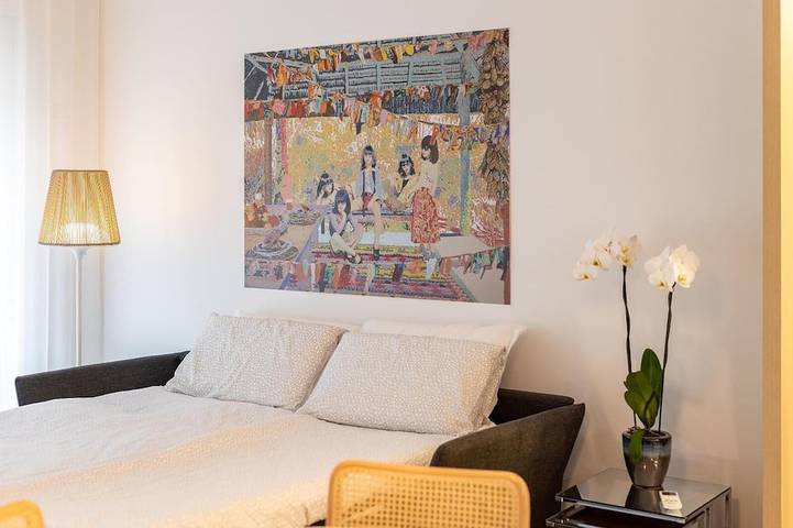 Entire apartment, Central Como · Private Garden & Garage · Sleeps 5 in Como, Lake Como