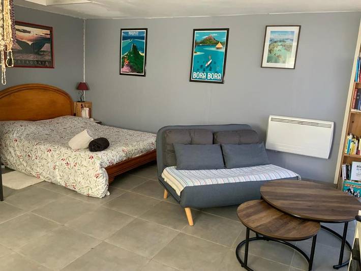 Gîte pour 2 personnes, avec terrasse ainsi que piscine et jardin à La Chaussée-Saint-Victor - 2