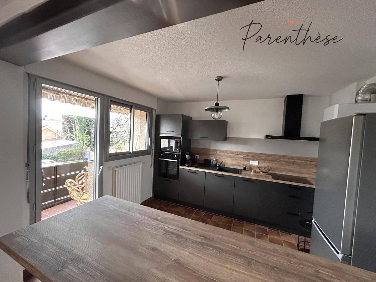 Appartement entier, Two-Bedroom Apartment in Pamiers, Ariège