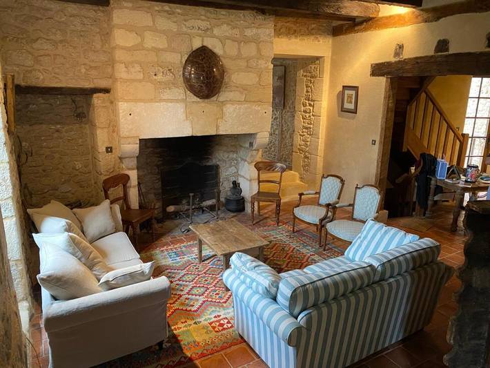 Location de vacances pour 14 personnes, avec Balcon ainsi que Terrasse et Vue à Limeuil