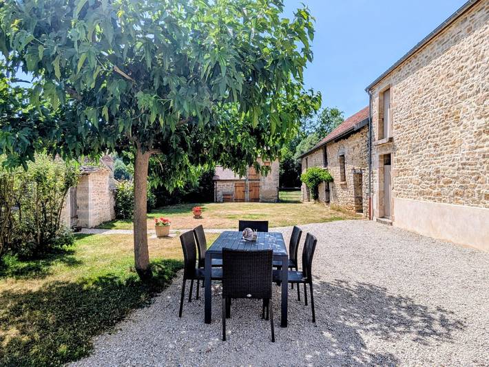 Einstöckiges 4*-Haus in Zoonahe, Spiele, Haustiere erlaubt, Kamin in Uncey-le-Franc, Montbard und Umgebung