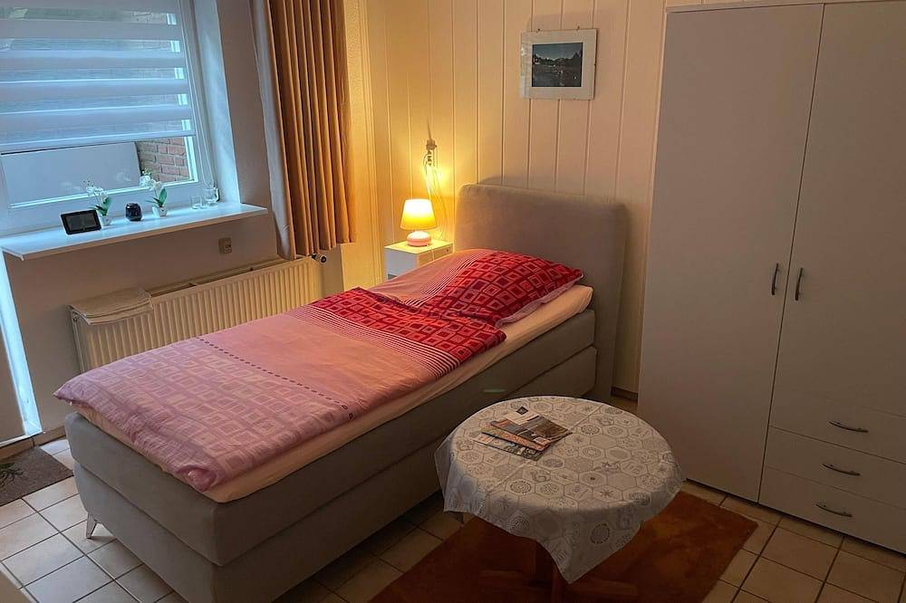 Ganze Wohnung, Haus Halliger, Appartment Helle - Souterrain in Westerland, Sylt (Gemeinde)