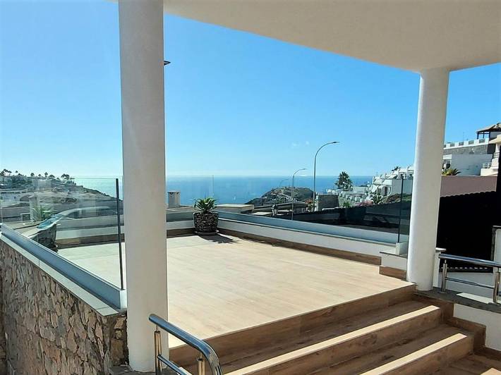 Villa for 8 people, with Balcony and Terrace as well as Pool and View in Puerto Rico (Gran Canaria)