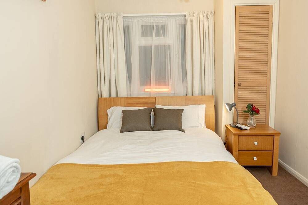 Cosy Home in Central Warwick in Warwick, Warwickshire