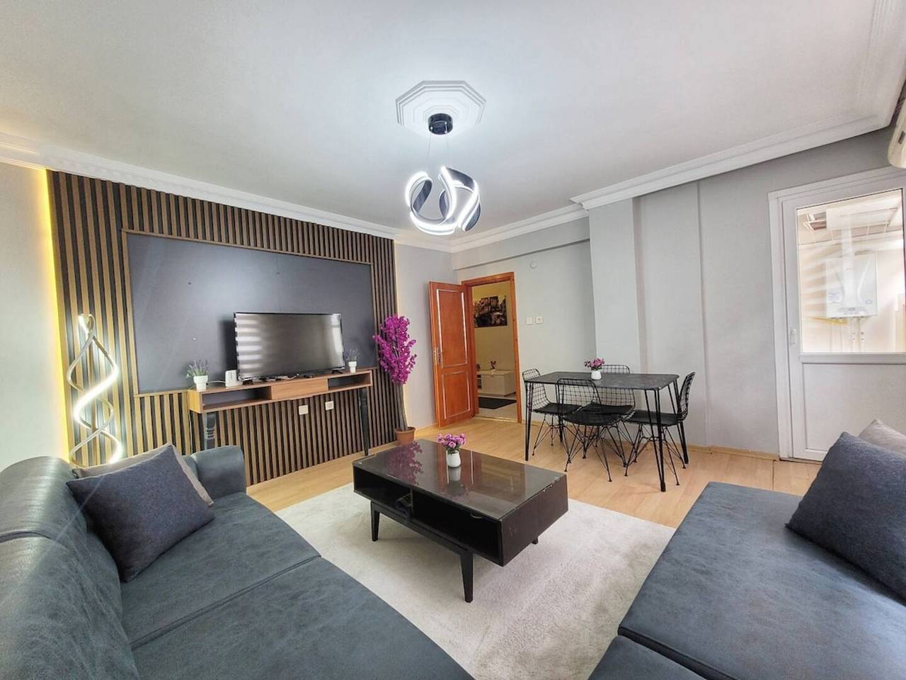 Entire apartment, Spacious 3Br Retreat: Modern Comfort in Istanbul, Marmara region
