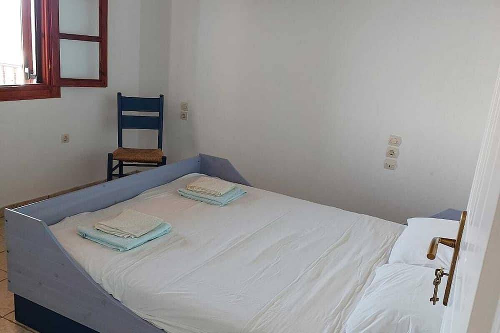 Eione villa on Paleo Trikeri Island with great sea views in Trikeri, Pilion