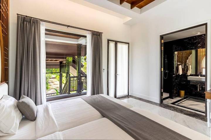 Location de vacances pour 12 personnes, avec vue ainsi que piscine et jardin dans Saraphi - 3