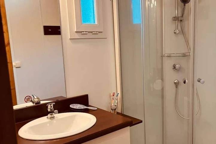 Gîte pour 5 personnes à Chézery-Forens - 4