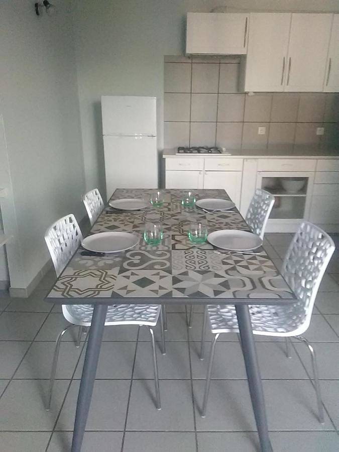 Appartement entier, One-Bedroom Apartment in Rumilly, Région d'Annecy