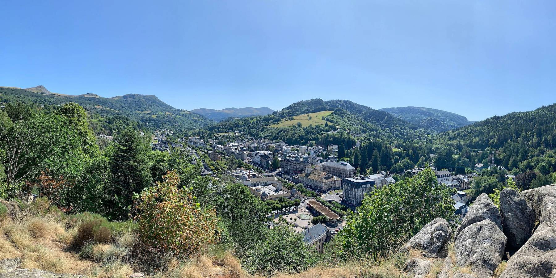 Ferienhaus 'Tout Confort T2' mit Gemeinschaftsgarten, Balkon und Wlan in La Bourboule, Regionaler Naturpark Volcans d'Auvergne