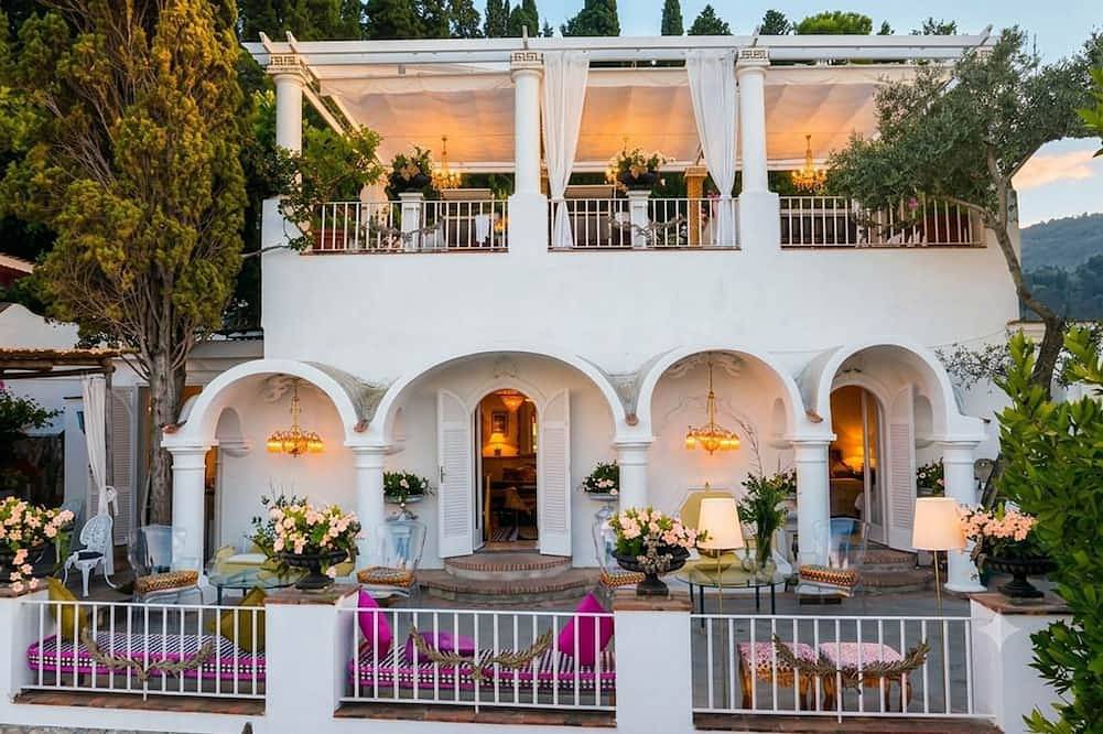 Capri Villa Luminosa a stone's throw from the Piazzetta with Faraglioni View. in Capri, Province de Naples