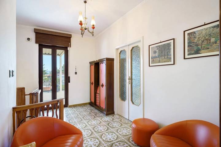 Seaside House Paestum: Ferienhaus mit privater Terrasse, WLAN & Klimaanlage in Spiaggia Casina d'Amato, Capaccio