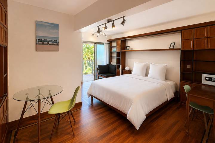 Ganze Wohnung, Ferienwohnung für 2 Personen mit Terrasse in Nizza, Mittelmeerküste (Frankreich)