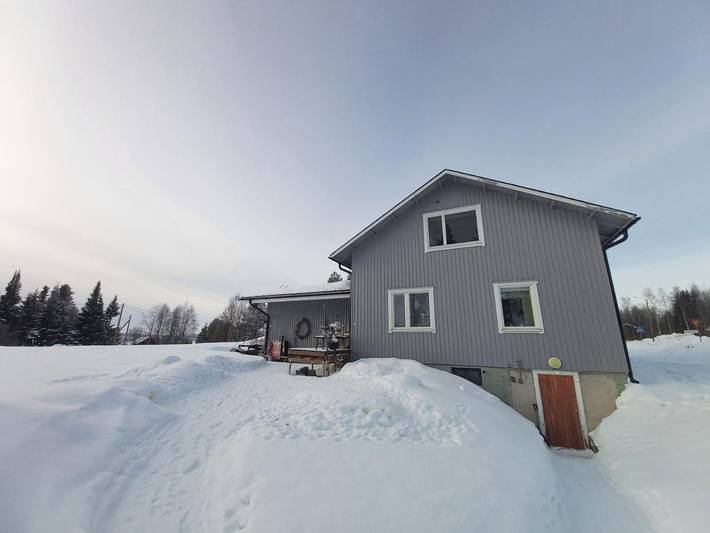 Maison d’hôte pour 5 personnes, avec vue et terrasse ainsi que sauna et vue sur le lac, animaux acceptés