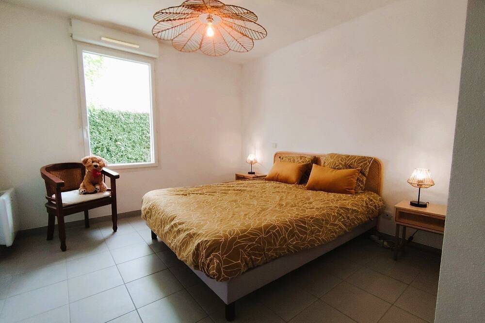 Entire apartment, Le Balcon de l’Ostréa – Terrace & Car Park in Arvert, Côte de Beauté