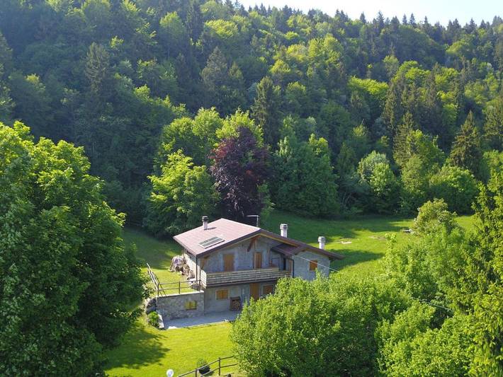 Ferienhaus für 8 Personen, mit Garten und Seeblick sowie Ausblick