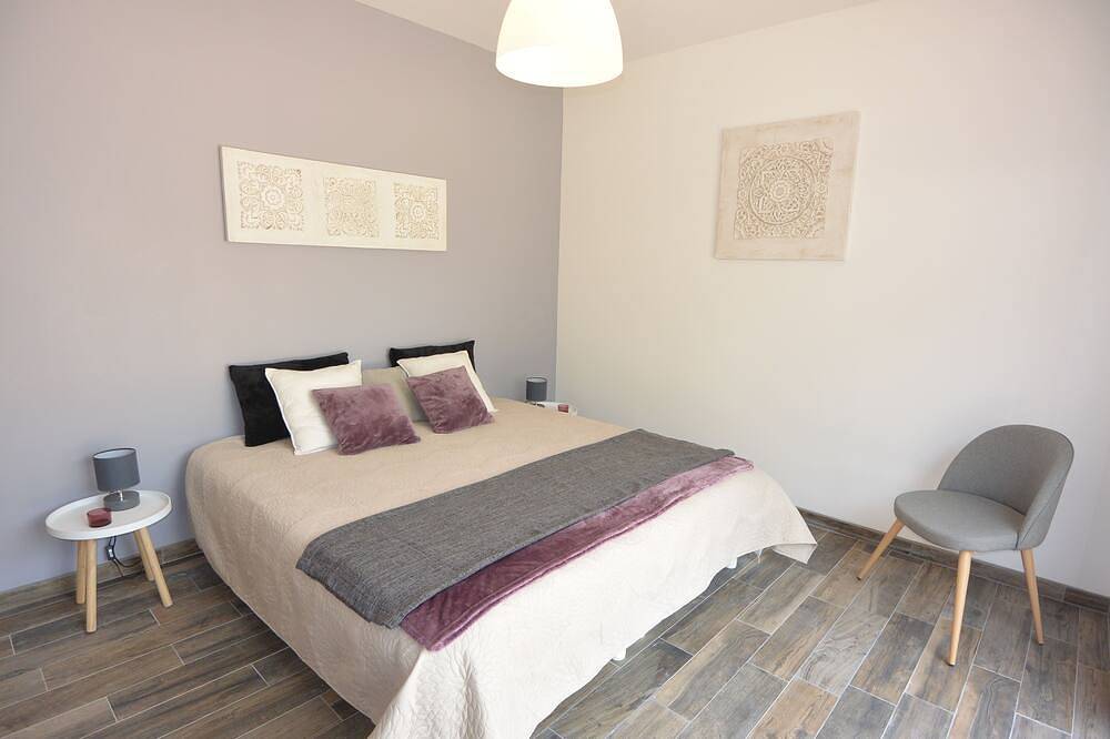 Alpilles Luberon, aire acondicionado, piscina climatizada 9 habitaciones 7 baños in Plan-d'Orgon, Region de Arles