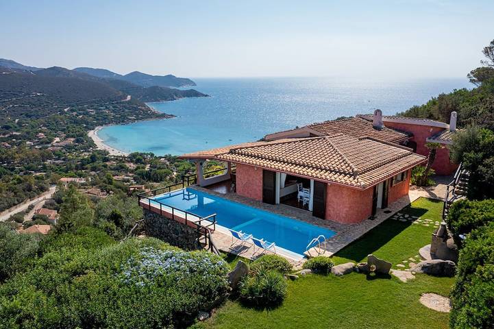 Villa für 9 Personen, mit Terrasse und Garten - 1