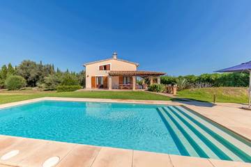 Villa in Pollença, Serra de Tramuntana für 8 